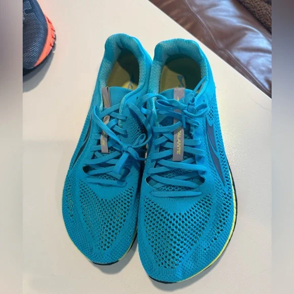 Altra Escalante Racers - Picture 3 of 7